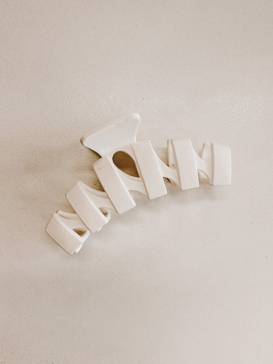Wavy Design Claw Clip in White